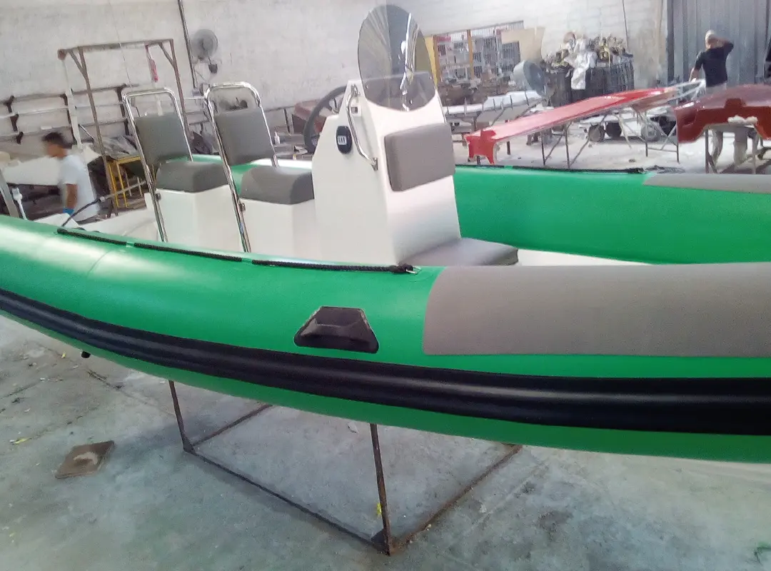 polimarine-embarcacoes-fx600-1