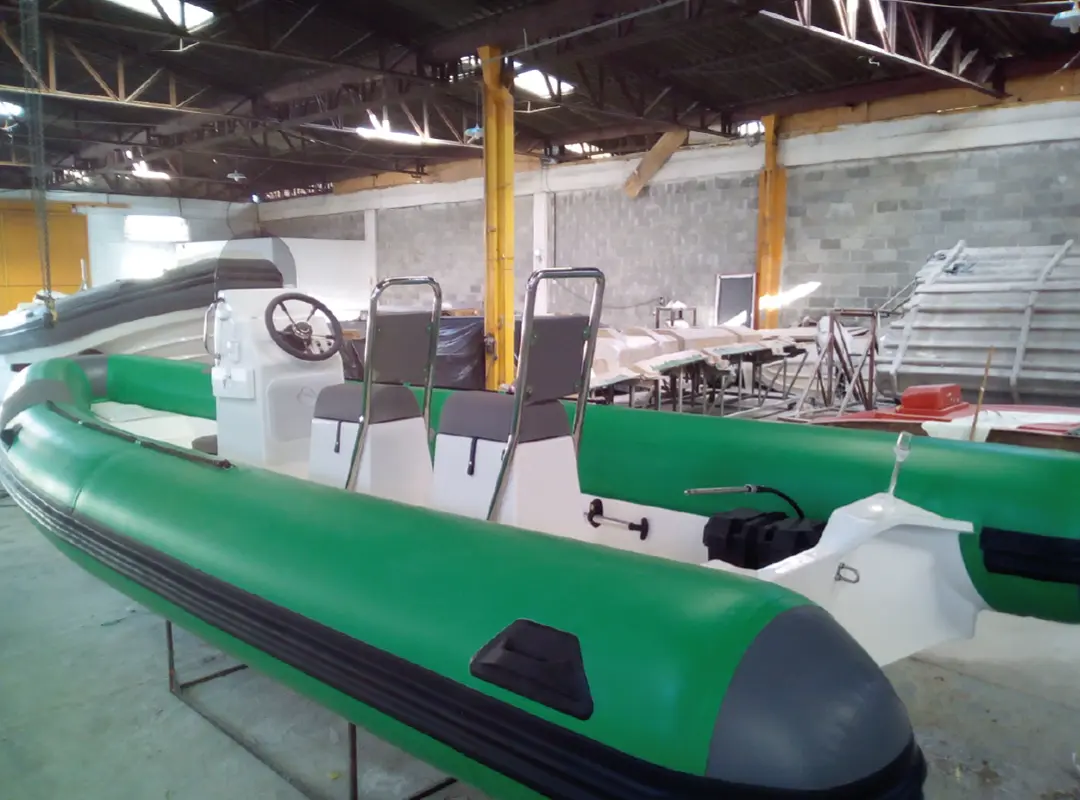 polimarine-embarcacoes-fx600-2