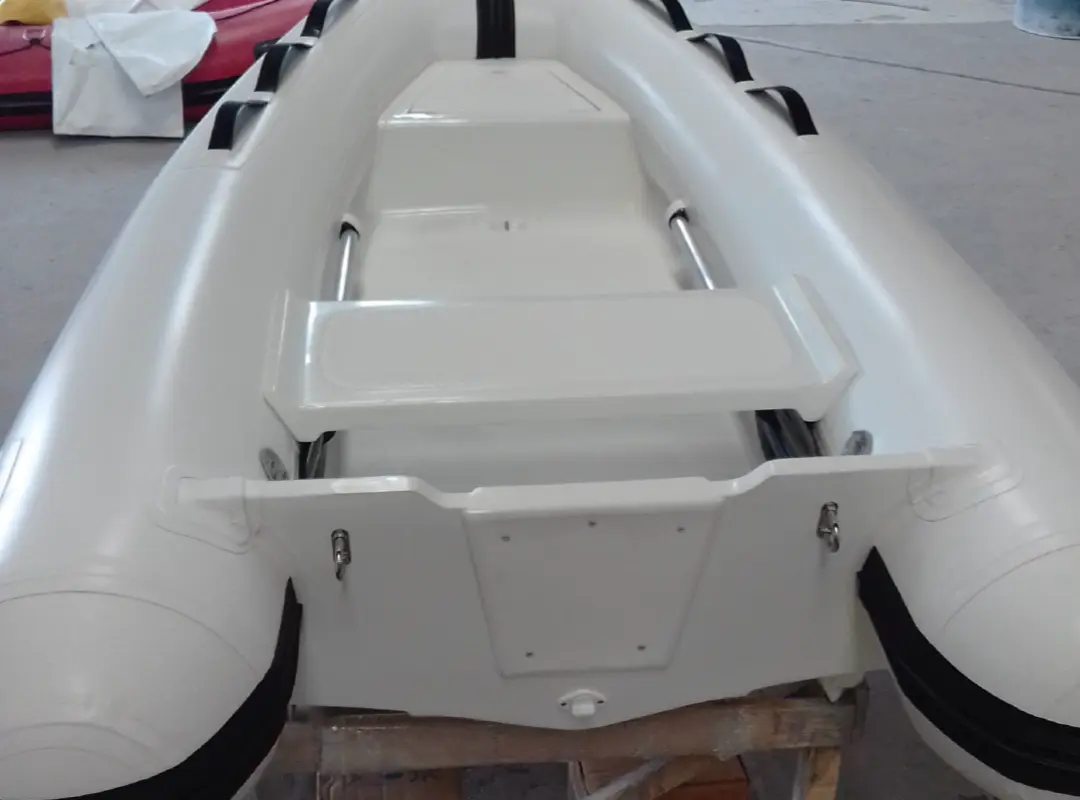 polimarine-embarcacoes-rib-240-2