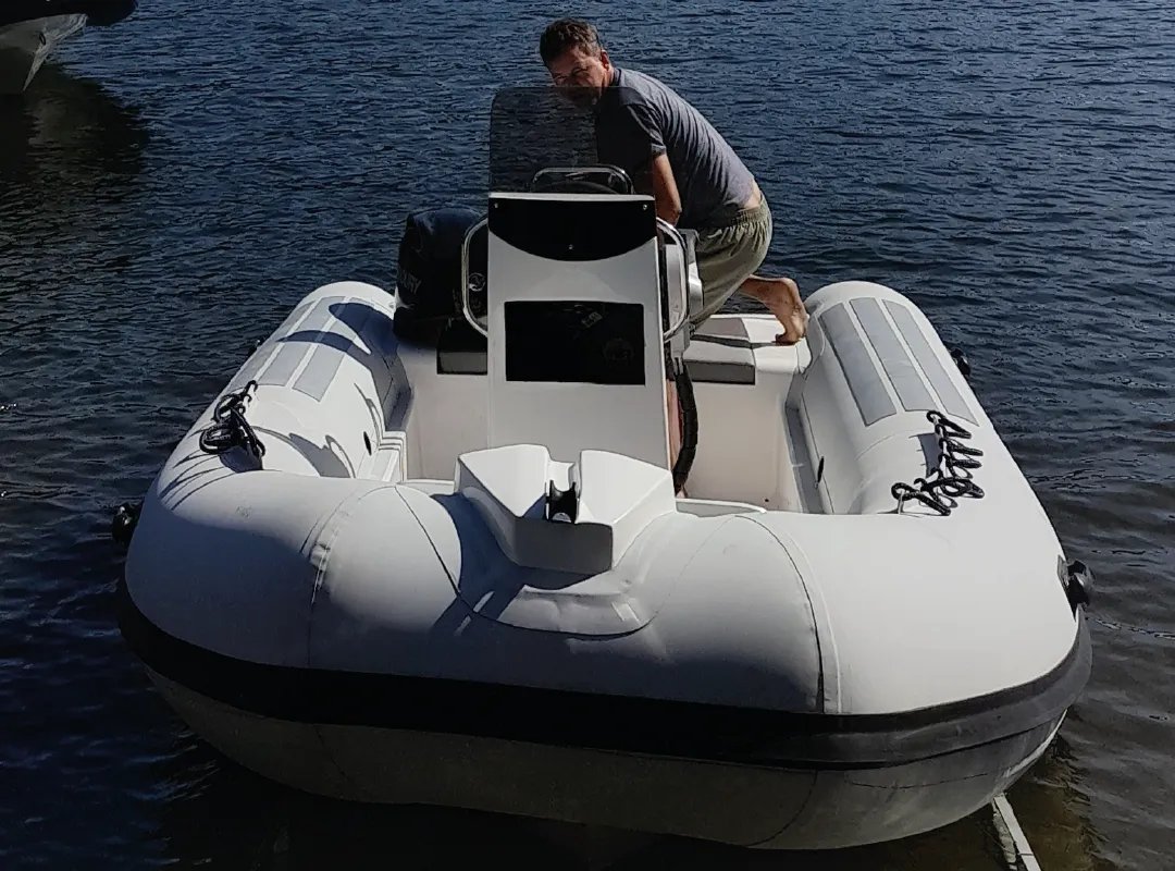 polimarine-embarcacoes-rib-460-1_26_11zon